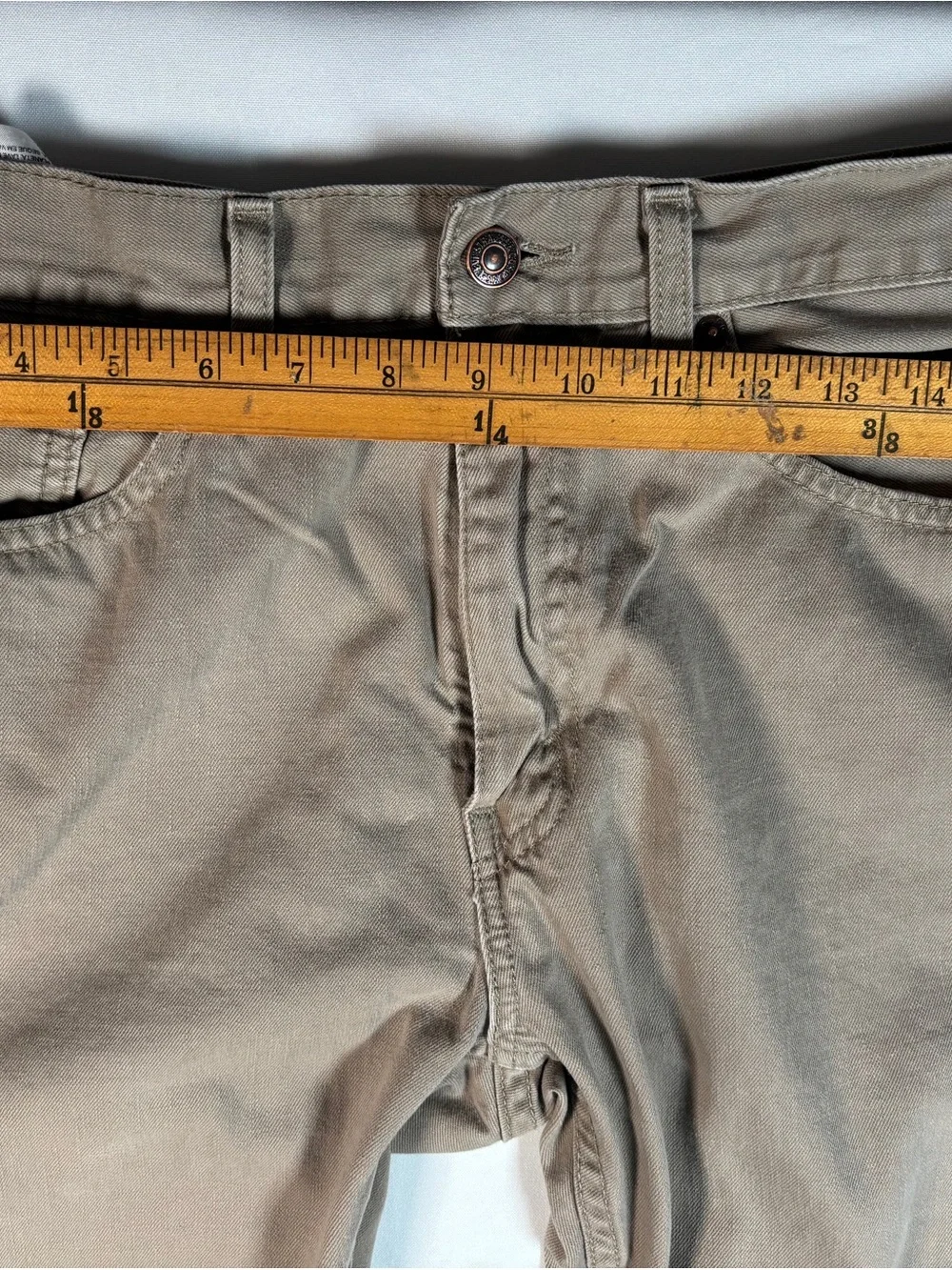 Levi's Men's Khaki Straight-Leg Chinos